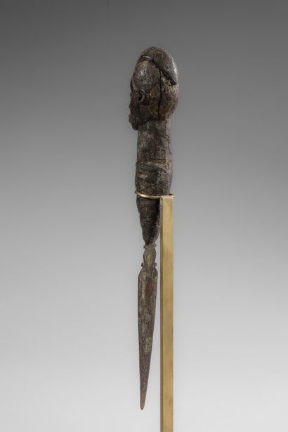 Ceremonial cephalomorphic knife KONGO
Wood,...
