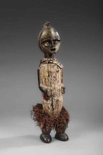 GABON - AMBETE
Figure of an ancestor whose...