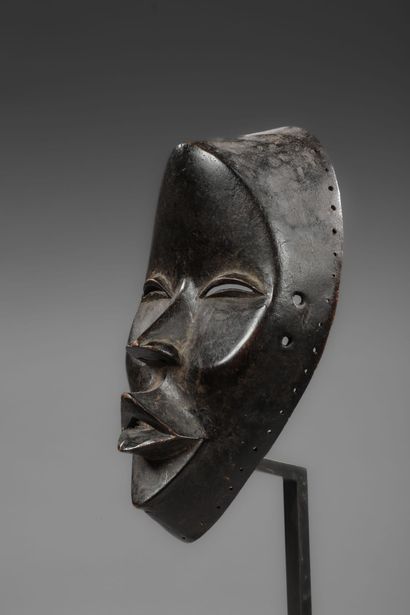 IVORY COAST - DAN
Dislocated mask
Wood -...
