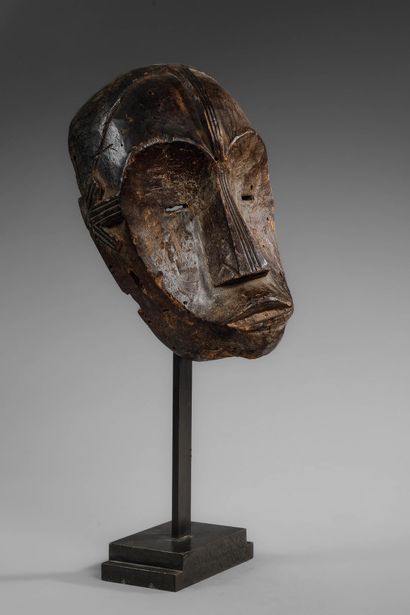 OUBANGUI - Munagende circumcision mask -...