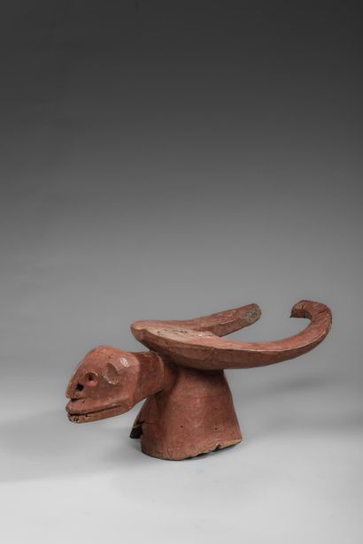 NIGERIA - MAMA - Polizoomorph crest with...