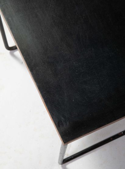 Pierre GUARICHE (1926-1995)
Éditeur Steiner
Table...