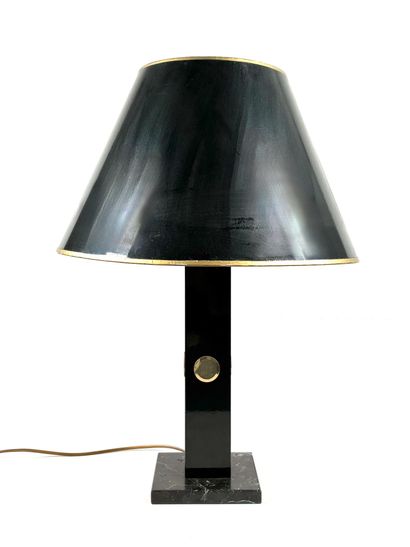 Grande lampe de salon de style néo-classique...