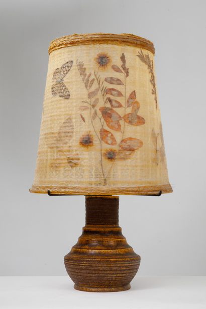 ACCOLAY
Lampe à poser en céramique émaillé...