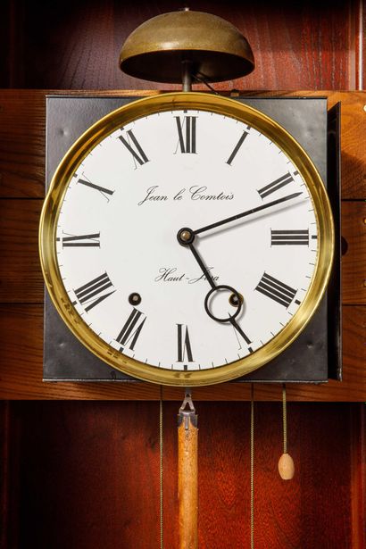 Horloge comtoise en caisson rectangulaire...