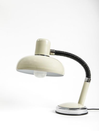 Lampe de bureau en métal laqué crème et chrome,...