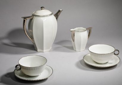 BERNARDAUD LIMOGES
Part of a Limoges porcelain...