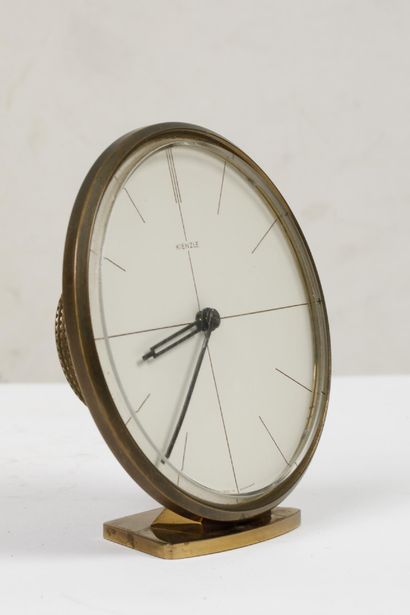 Heinrich Joahnnes MÖLLER 
Edité par Kienzle
Pendulette...