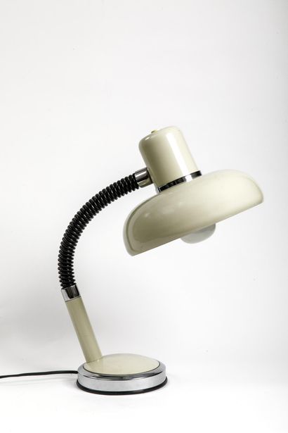Lampe de bureau en métal laqué crème et chrome,...