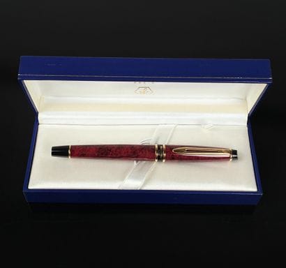 WATERMAN France
Lacquer-limited resin fountain...