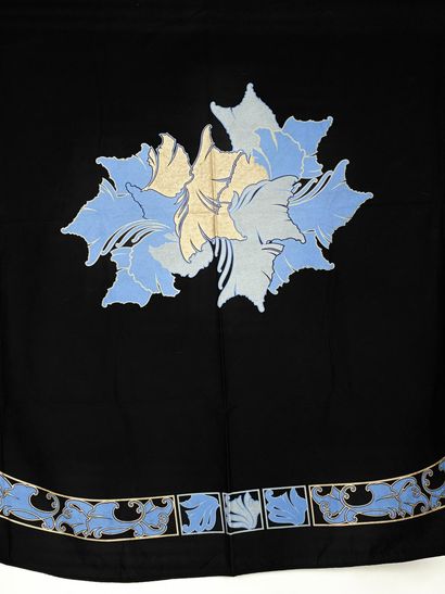 ANNE DE SOLÈNE 
Oval cotton tablecloth with...