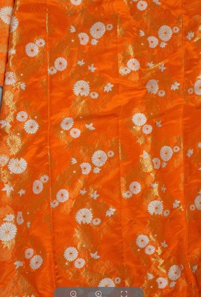 JAPON - XXème siècle
Kimono Tsubaki en soie...