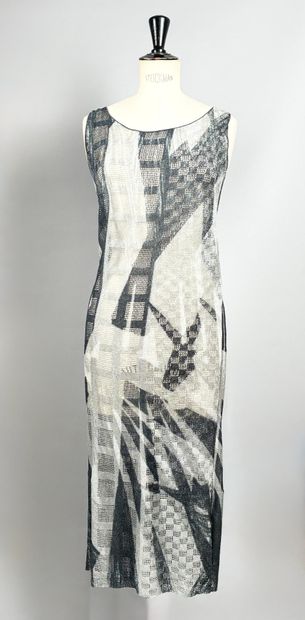 GIANFRANCO FERRE
Robe maille à motif géométrique...