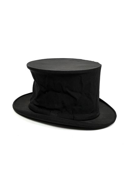 ARISTIDE BOUCICAUD
Chapeau haut de forme...