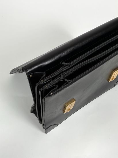 OTARIE
Black leatherette briefcase or attaché...