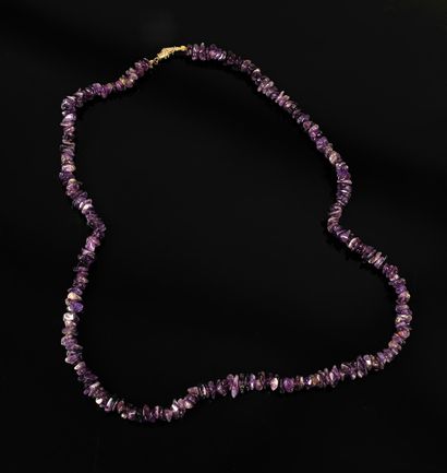 Collier en pierres d'améthyste fermoir à...