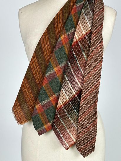 Set of four wool ties in shades of orange,...