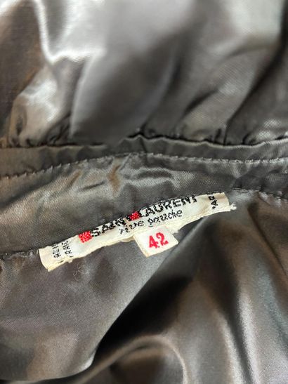 YVES SAINT LAURENT Rive Gauche
Blouse en...