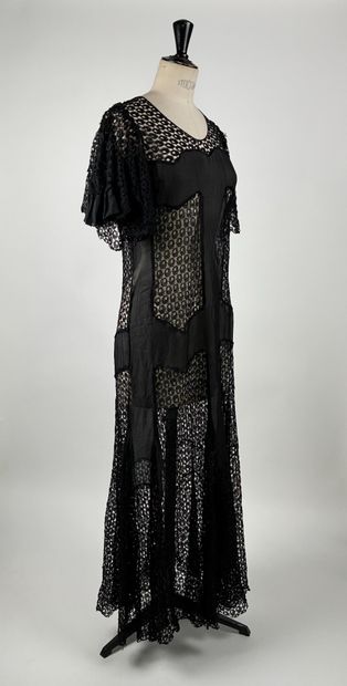 Ensemble de 4 robes noires de différentes...