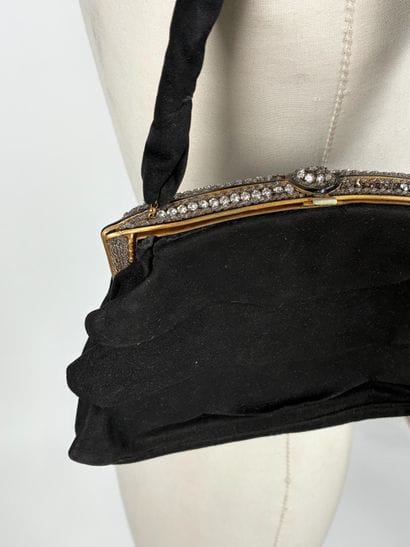 Reunion of two evening bags, including: 
A...
