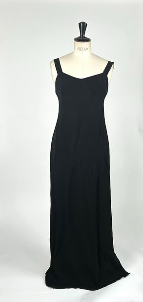 Robe noire longue de couturière et veste...