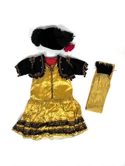 Déguisement d'enfant
Robe, boléro, chapeau...