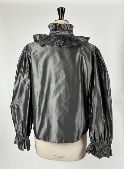 YVES SAINT LAURENT Rive Gauche
Blouse en...