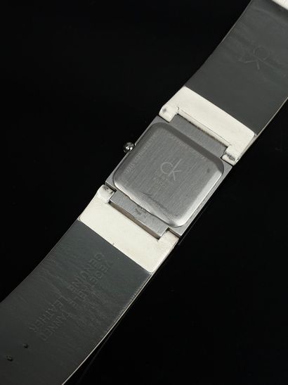 Clavin Klein
Montre bracelet en métal argenté...