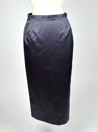 GIANFRANCO FERRE
Jupe crayon grise en polyamide
Taille...