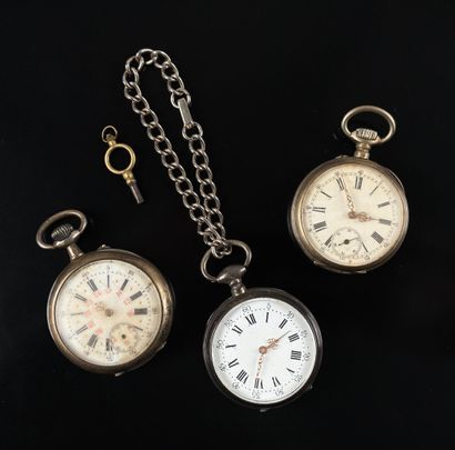 Trois montres à gousset en argent poinçon...