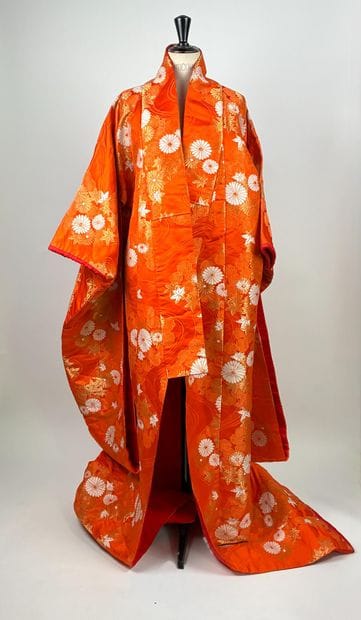 JAPON - XXème siècle
Kimono Tsubaki en soie...
