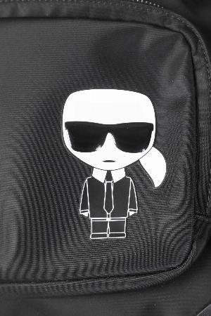 Karl LAGERFELD
Sac à dos en toile de nylon...