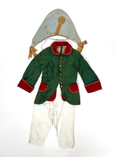 Deux déguisements d'enfants
Un costume de...