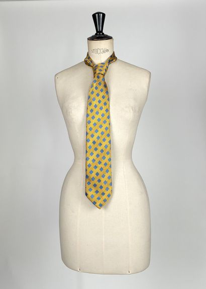 Charles TYRWHITT
Ensemble de quatre cravates...