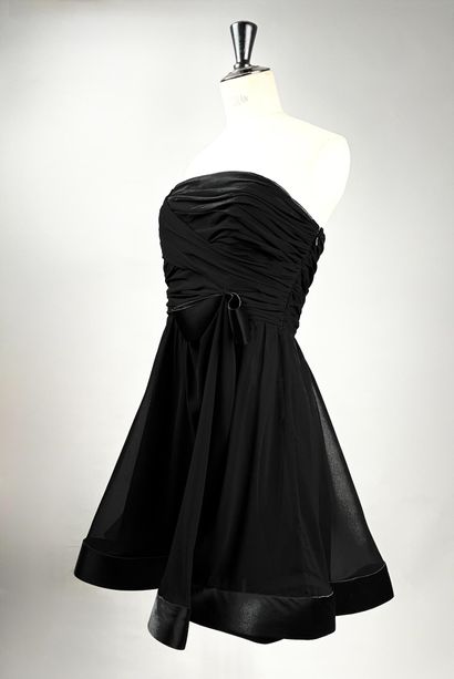 C by N
Robe courte de soirée noire bustier...