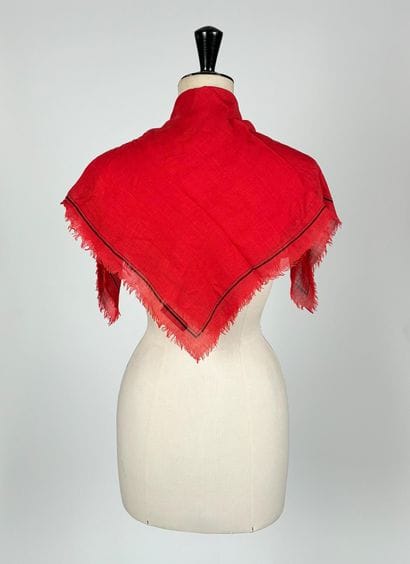 YVES SAINT LAURENT
Red silk and cashmere...