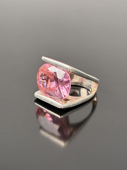Bague cocktail en argent 925 millièmes ornée...