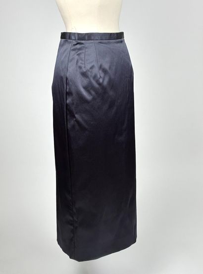 GIANFRANCO FERRE
Jupe crayon grise en polyamide
Taille...