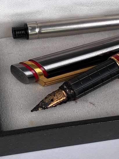 CARTIER pour FERRARI Formula
Un stylo plume...