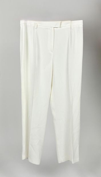GEORGES RECH 
Pantalon blanc avec fermeture...