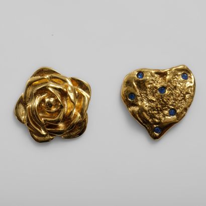 Yves Saint Laurent
Two gilded metal pins,...