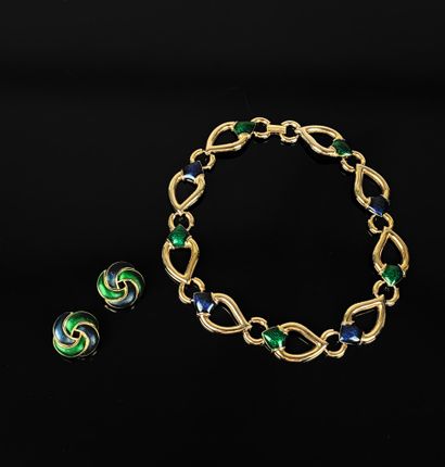 Set consisting of a choker and a pair of...