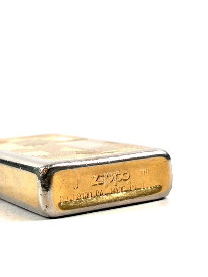 ZIPPO Edition, Bradfort USA
Collector's gilded...