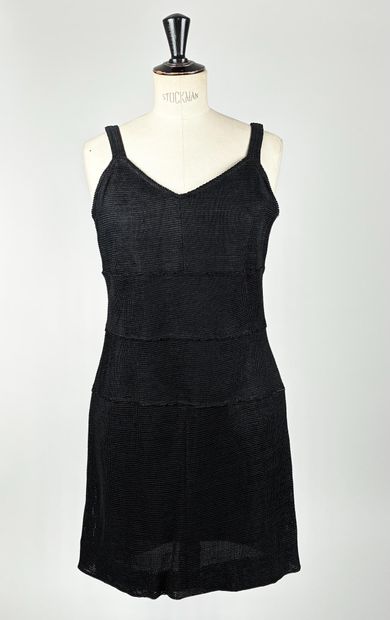 PACO RABANNE Paris
Robe courte à bretelle...