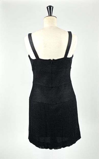 PACO RABANNE Paris
Robe courte à bretelle...
