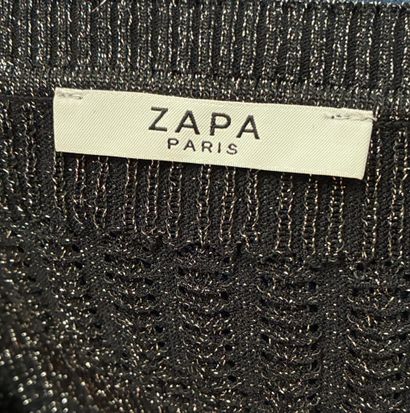 ZAPA PARIS 
Robe en maille noire et argenté...