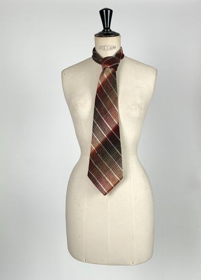 Set of four wool ties in shades of orange,...
