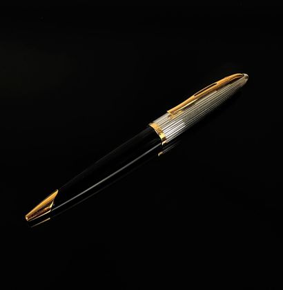 WATERMAN France
Stylo à bille en métal laqué...