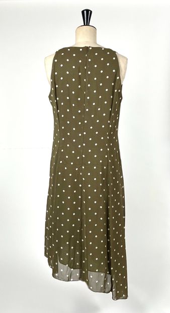 Alain MANOUKIAN
Khaki green dress with white...
