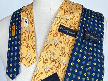 YVES SAINT LAURENT
Ensemble de deux cravates...